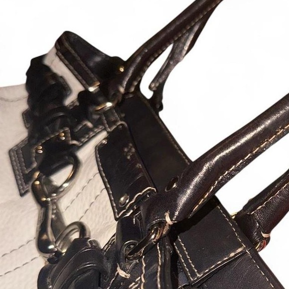 Coach White Pebbled Leather Satchel with Black Trim – Classic Structured Tote - Picture 6 of 8